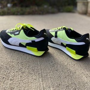 NIB PUMA Men’s Future Rider Neon Play